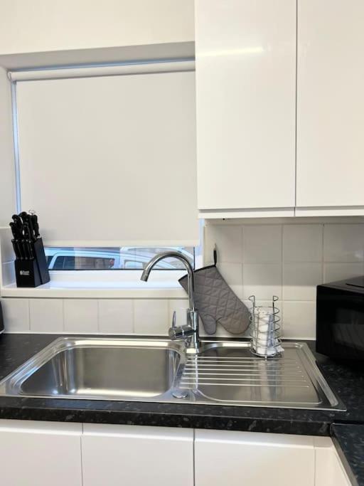 New Fully Furnished Cosy Home Balderton Ngoại thất bức ảnh