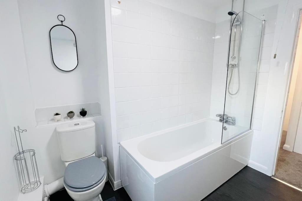 New Fully Furnished Cosy Home Balderton Ngoại thất bức ảnh
